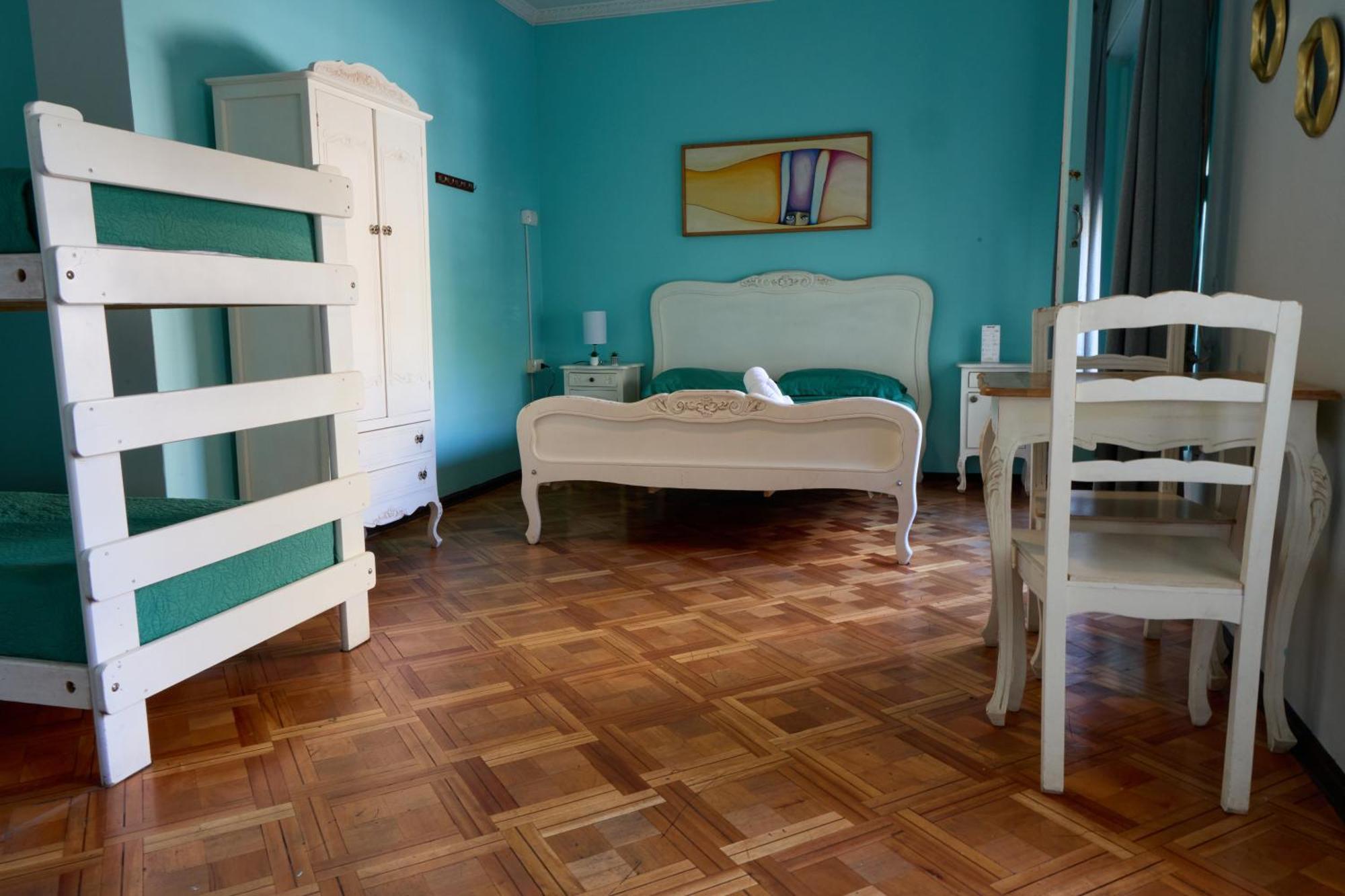 Providencia Hostal *